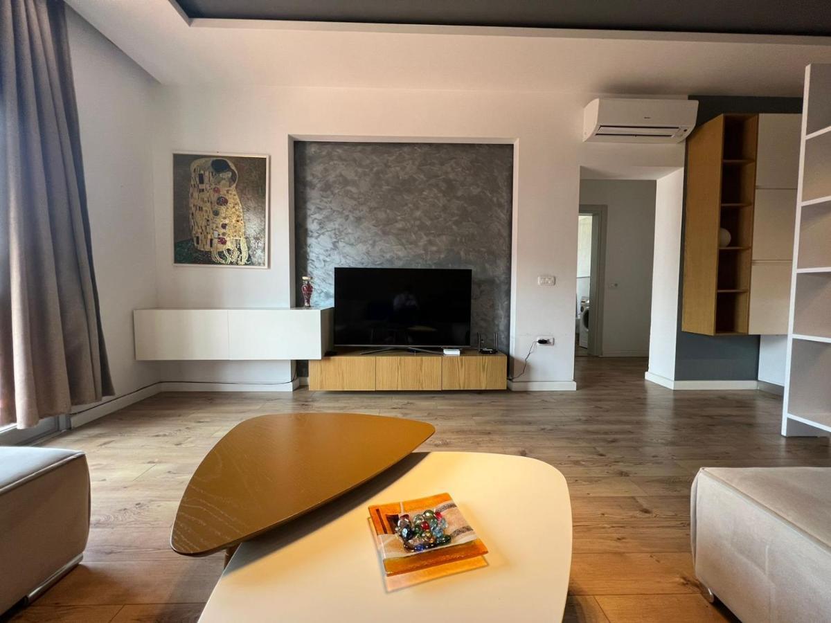 Kreilux Valona Apartment Vlore Exterior photo